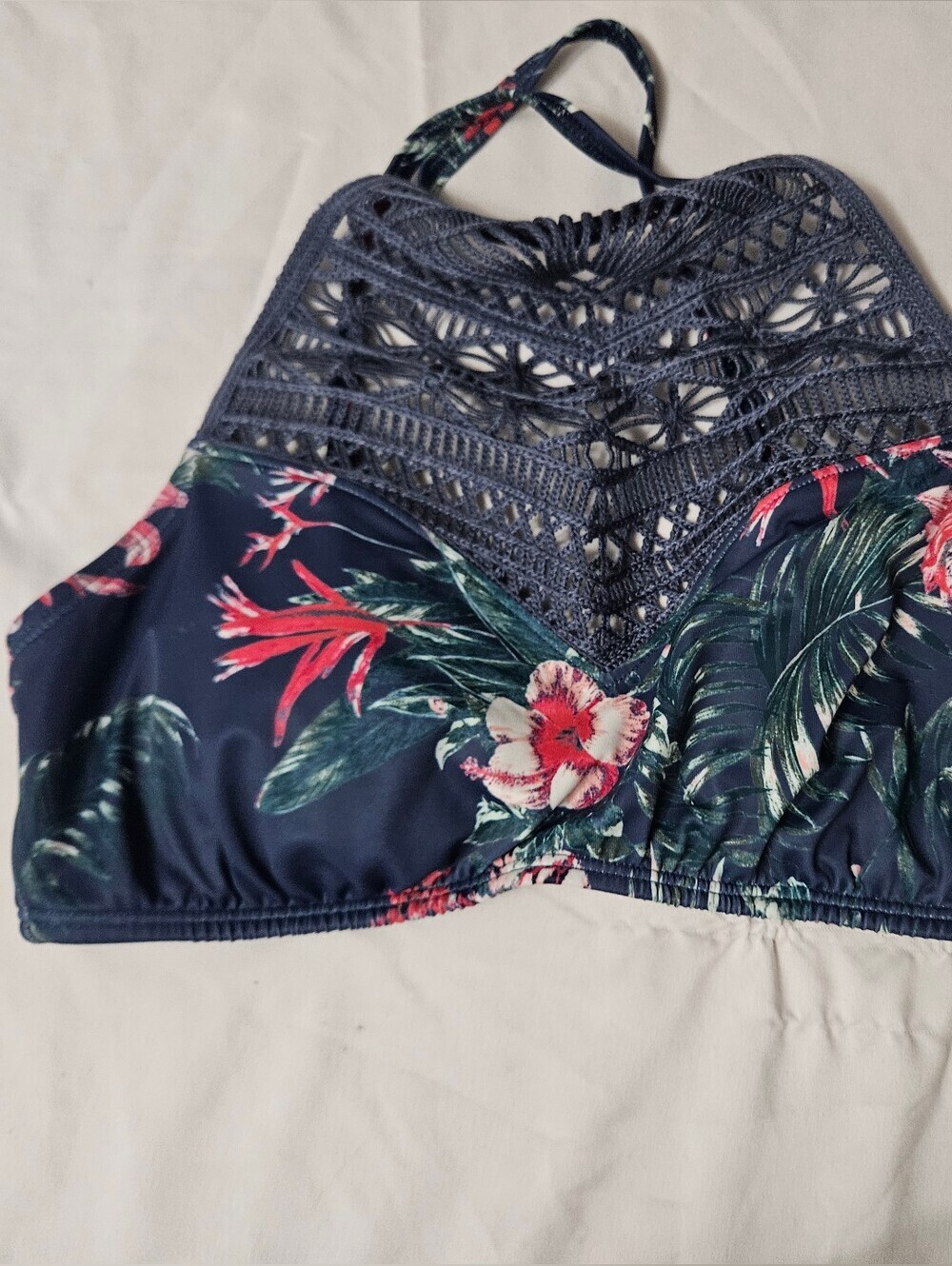 Roxy New Blue Floral Arizona Dream High Neck Crochet Trim Bikini Top Size Small!